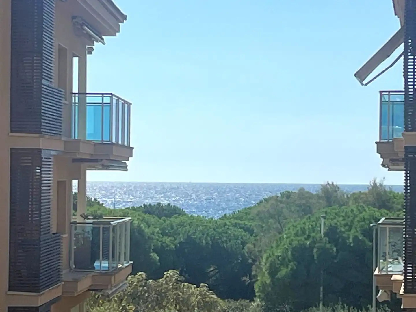 Vista exterior de Casa adosada en venta en Castell d'Aro, Platja d'Aro i s'Agaró con Jardín privado, Terraza y Amueblado