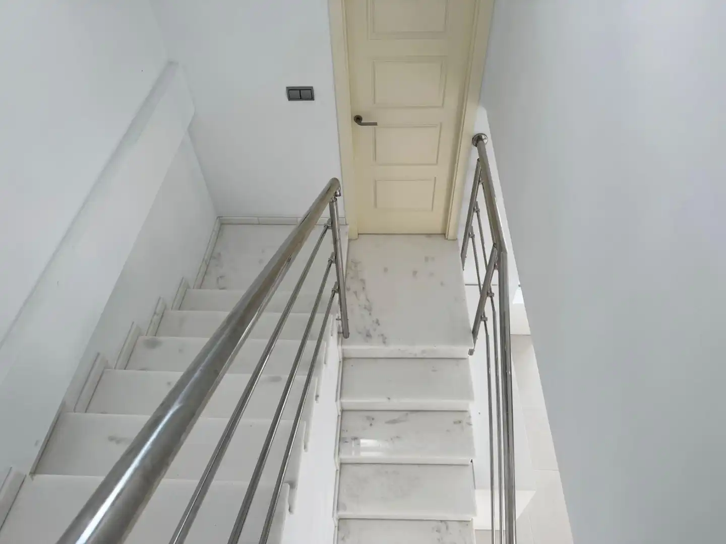 Einfamilien-Reihenhaus zur Miete in Villajoyosa / La Vila Joiosa mit Klimaanlage, Privatgarten und Terrasse