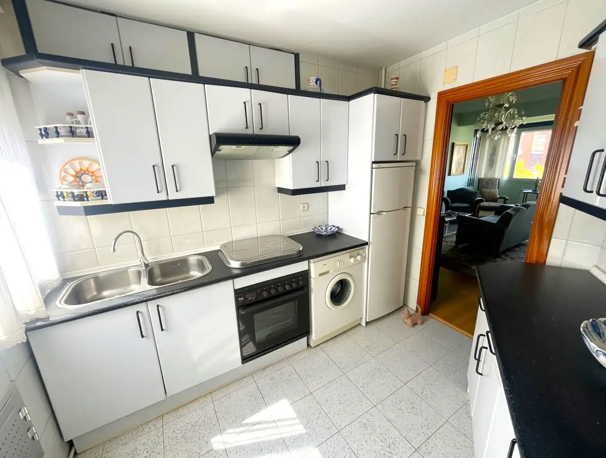 Cocina de Piso en venta en Madrid con Calefacción