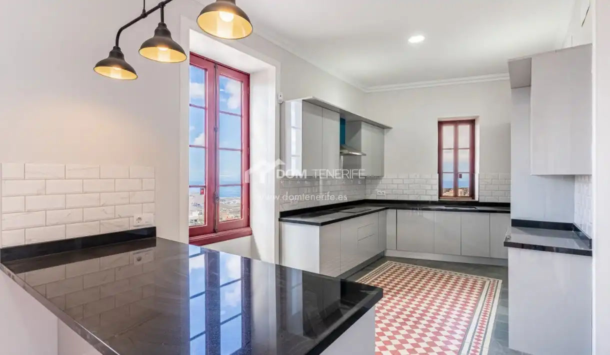 Cocina de Casa o chalet en venta en San Miguel de Abona con Terraza, Trastero y Horno