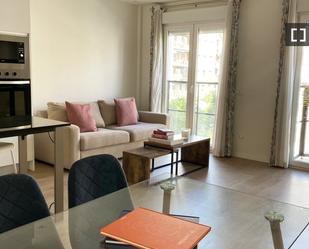Living room of Flat to rent in  Madrid Capital  with Air Conditioner, Heating and Furnished
