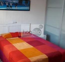Bedroom of Flat to rent in  Sevilla Capital  with Air Conditioner, Terrace and Furnished