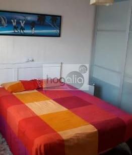 Bedroom of Flat to rent in  Sevilla Capital  with Air Conditioner, Terrace and Furnished