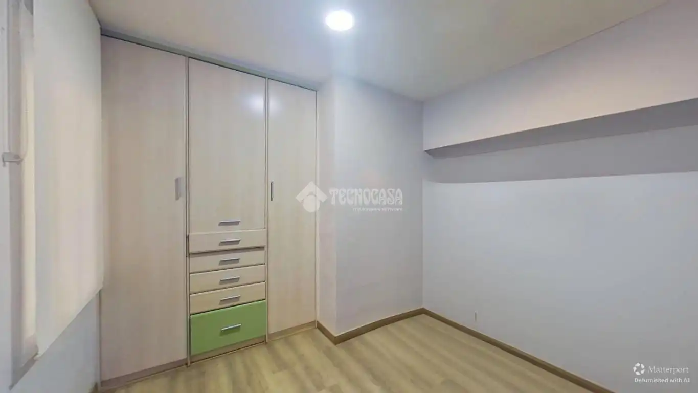 Habitación de Piso en venta en Barberà del Vallès con Parquet y Terraza