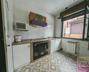 Cuina de Casa o xalet en venda en Langreo amb Calefacció, Terrassa i Traster