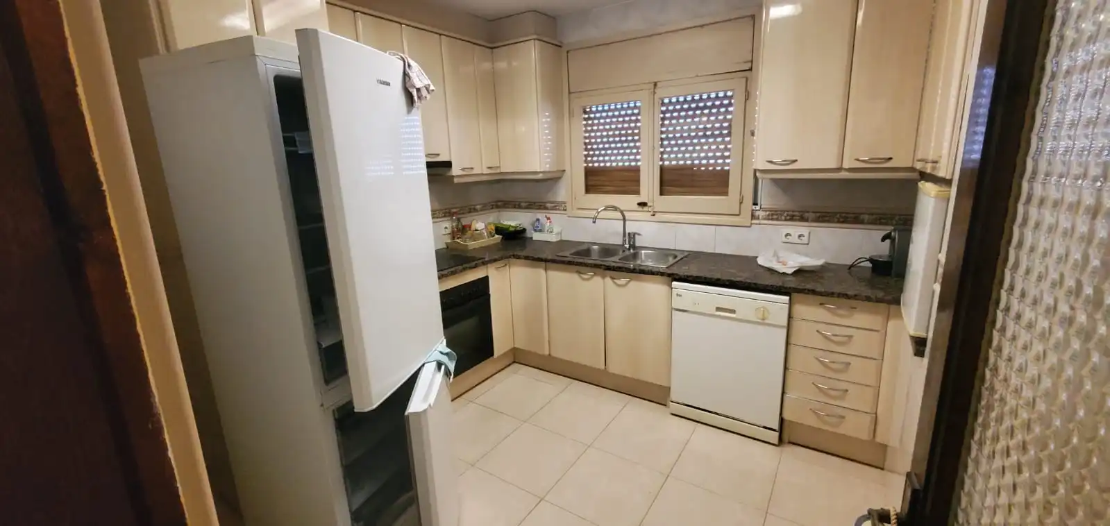 Cocina de Casa adosada en venta en L'Escala con Calefacción y Amueblado