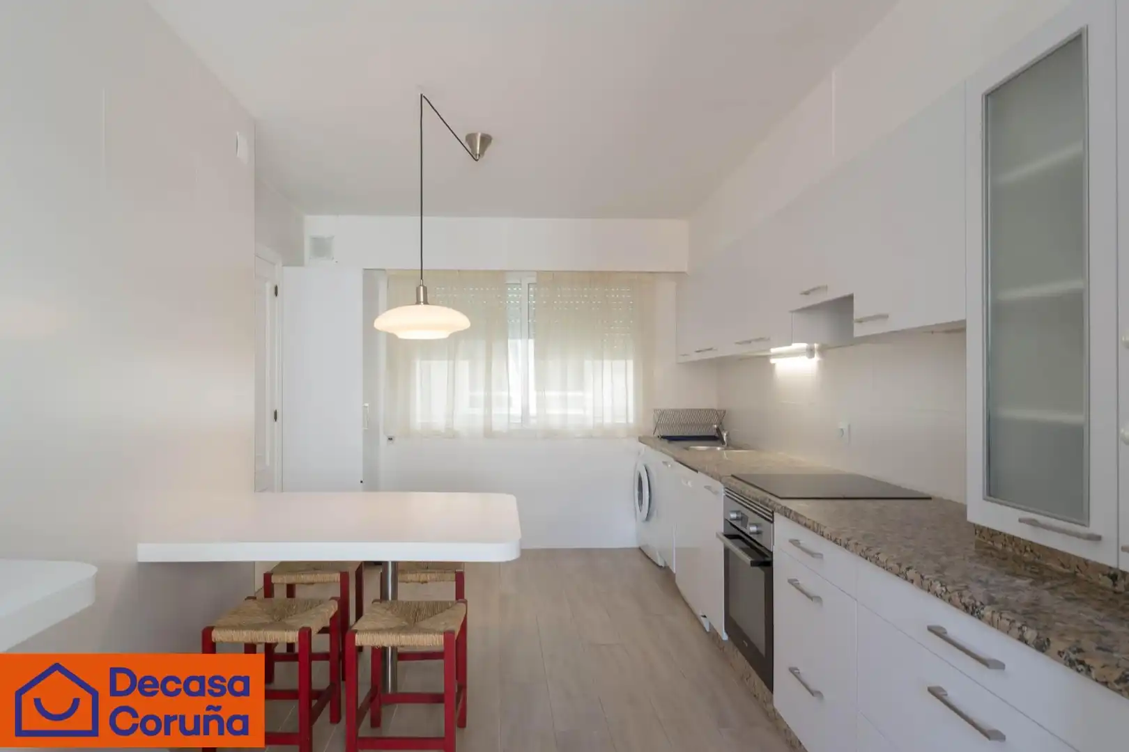 Cocina de Piso en venta en Sanxenxo con Calefacción, Terraza y Trastero