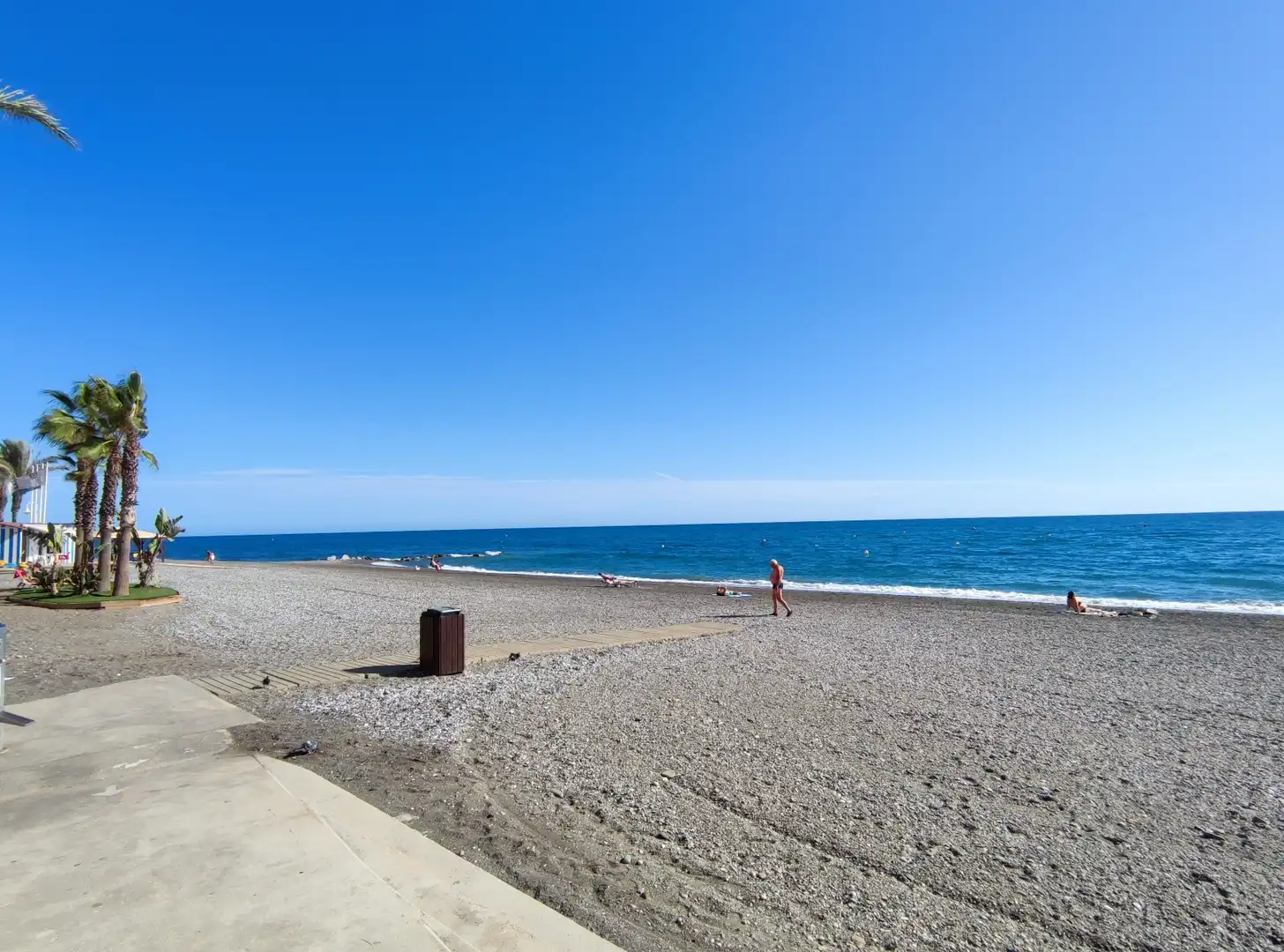 Vista exterior de Apartament en venda en Algarrobo amb Terrassa, Traster i Moblat
