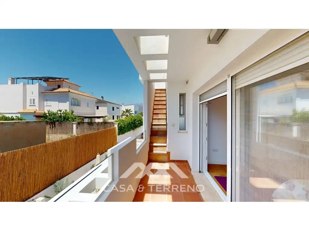 Terrassa de Casa o xalet en venda en Vélez-Málaga amb Aire condicionat, Jardí privat i Terrassa
