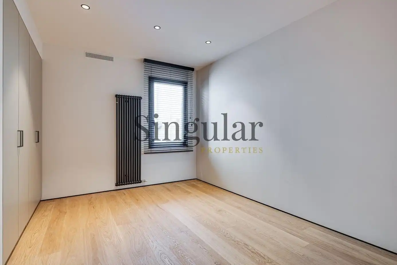 Habitación de Piso en venta en Barcelona con Calefacción, Terraza y Balcón
