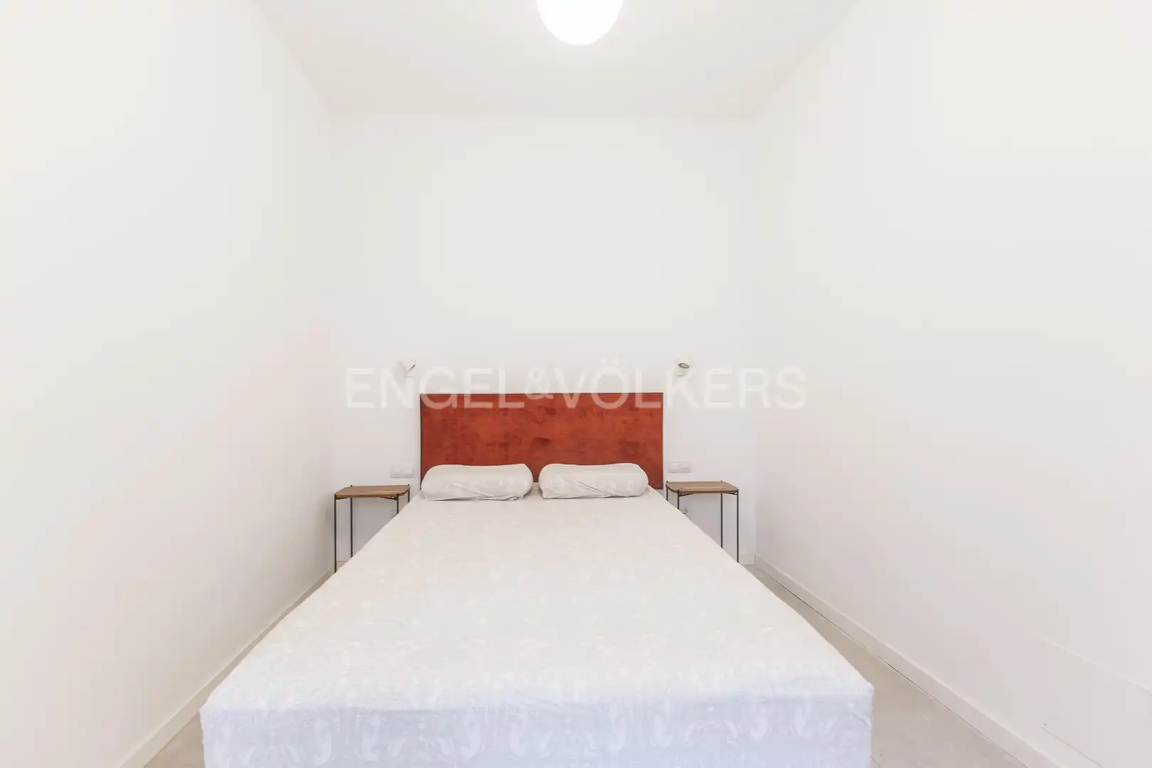 Bedroom of Flat for rent in Madrid  with Air Conditioner, Heating and Furnished