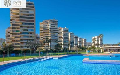 Vista exterior de Pis en venda en Torremolinos amb Aire condicionat, Calefacció i Jardí privat