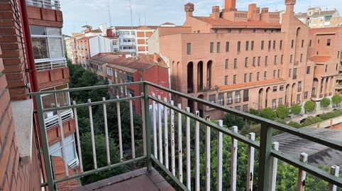 Foto 2 de Piso en venta en Huelgas, Vadillos, Valladolid Capital