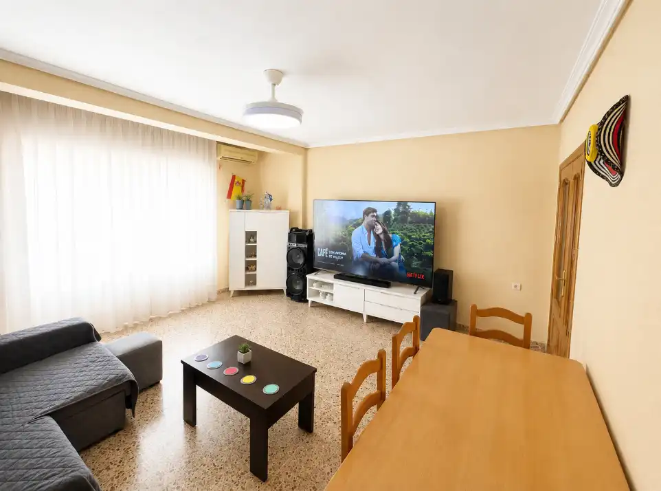Sala d'estar de Pis en venda en Villena amb Balcó i Internet