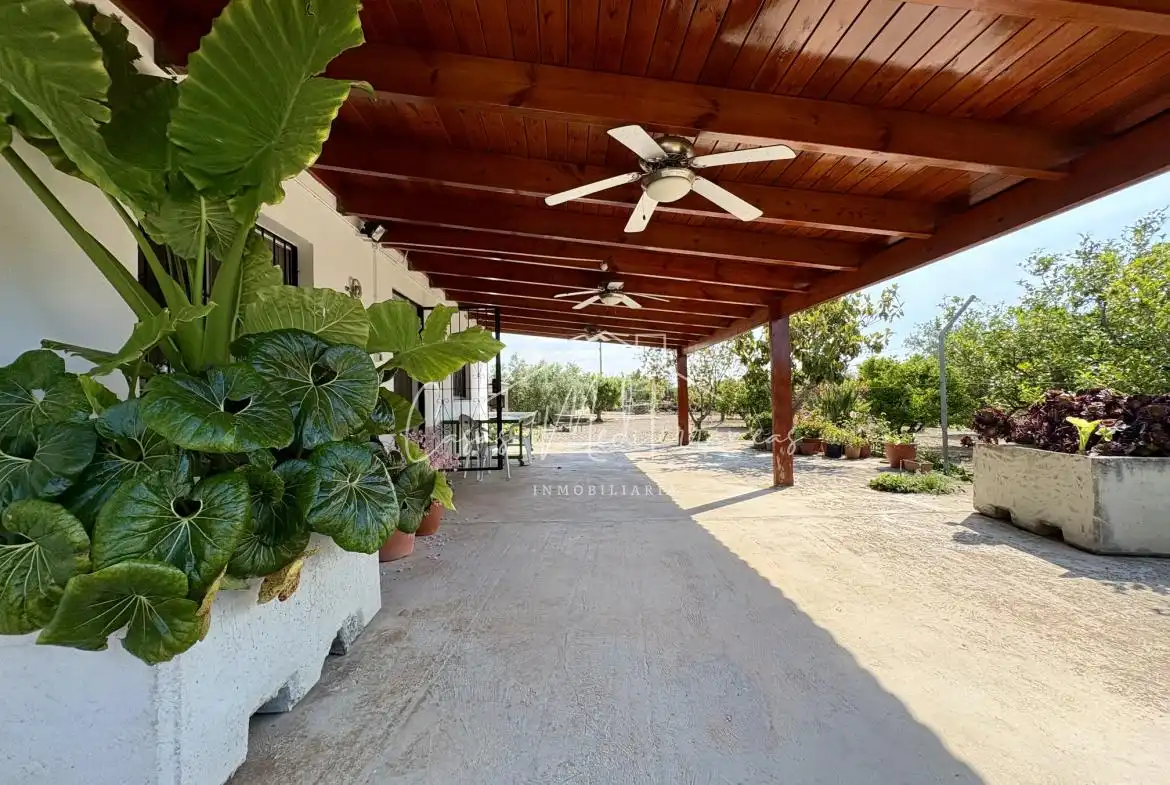 Terrassa de Finca rústica en venda en Mont-roig del Camp amb Aire condicionat, Calefacció i Jardí privat