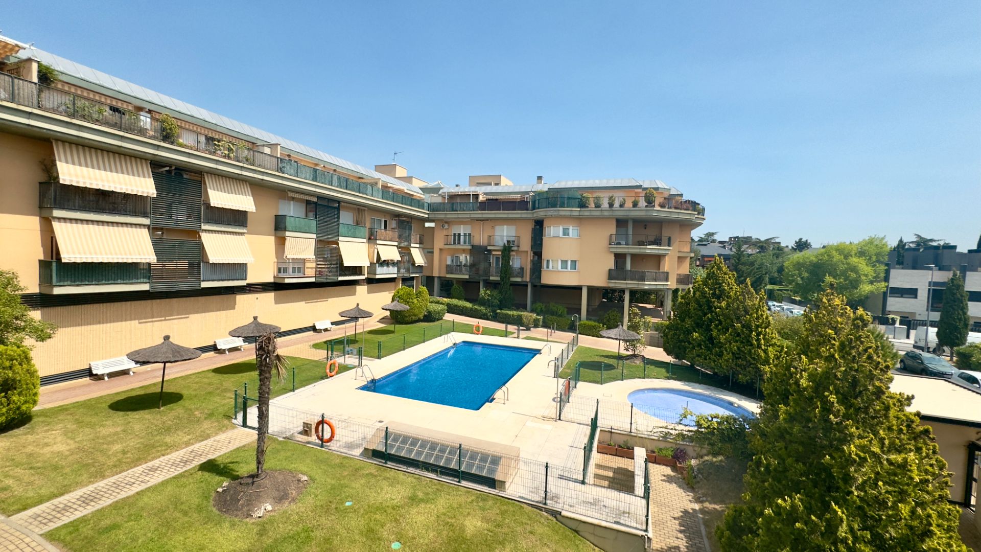 Piscina de Pis de lloguer en Las Rozas de Madrid amb Aire condicionat, Calefacció i Terrassa