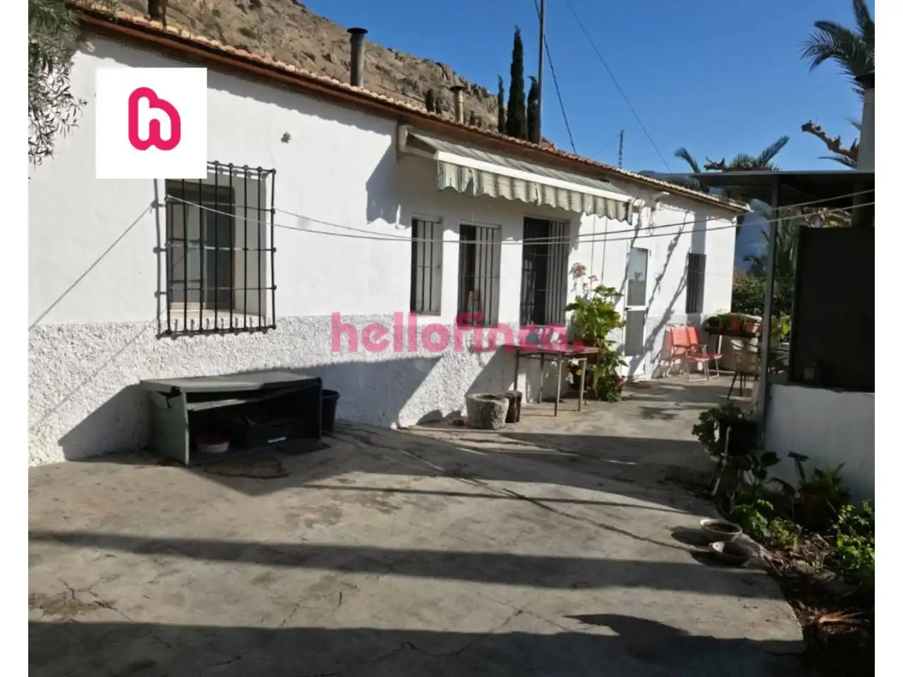Vista exterior de Finca rústica en venda en Orihuela amb Aire condicionat, Calefacció i Jardí privat