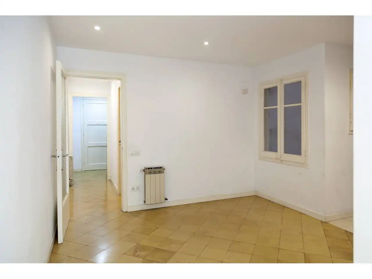 Piso con ascensor en venta en Calle Casanova, imagen 6