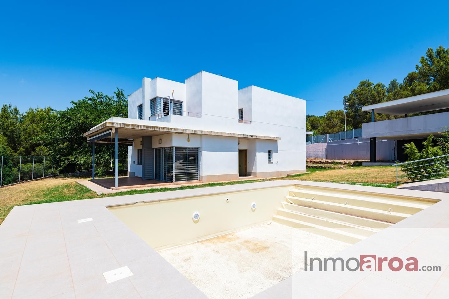 Vista exterior de Casa o xalet en venda en Castellón de la Plana / Castelló de la Plana amb Aire condicionat, Calefacció i Jardí privat