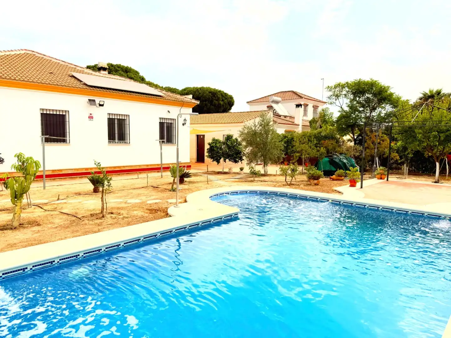 Swimming pool of Houses for sale in Hinojos  with Air Conditioner, Heating and Private garden