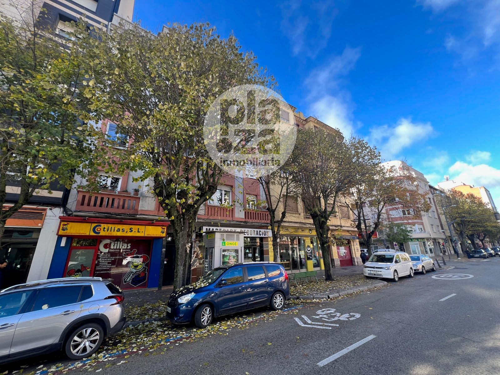 Vista exterior de Piso de alquiler en Burgos Capital con Calefacción, Terraza y Trastero