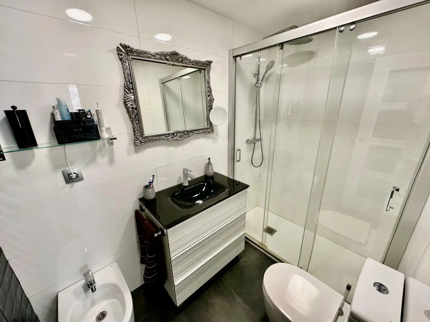 Bathroom of Flat for sale in Elche / Elx  with Air Conditioner, Heating and Private garden