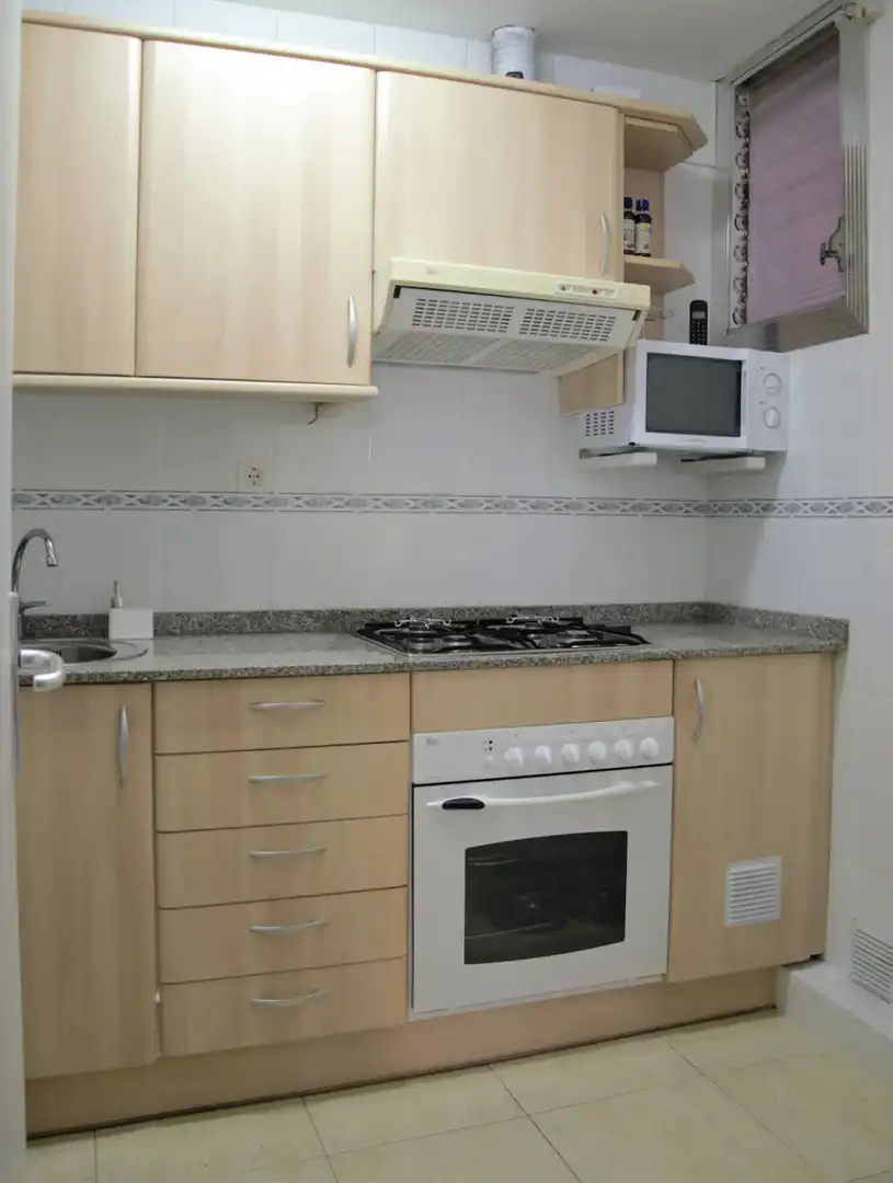 Kitchen of Flat for rent in Gràcia