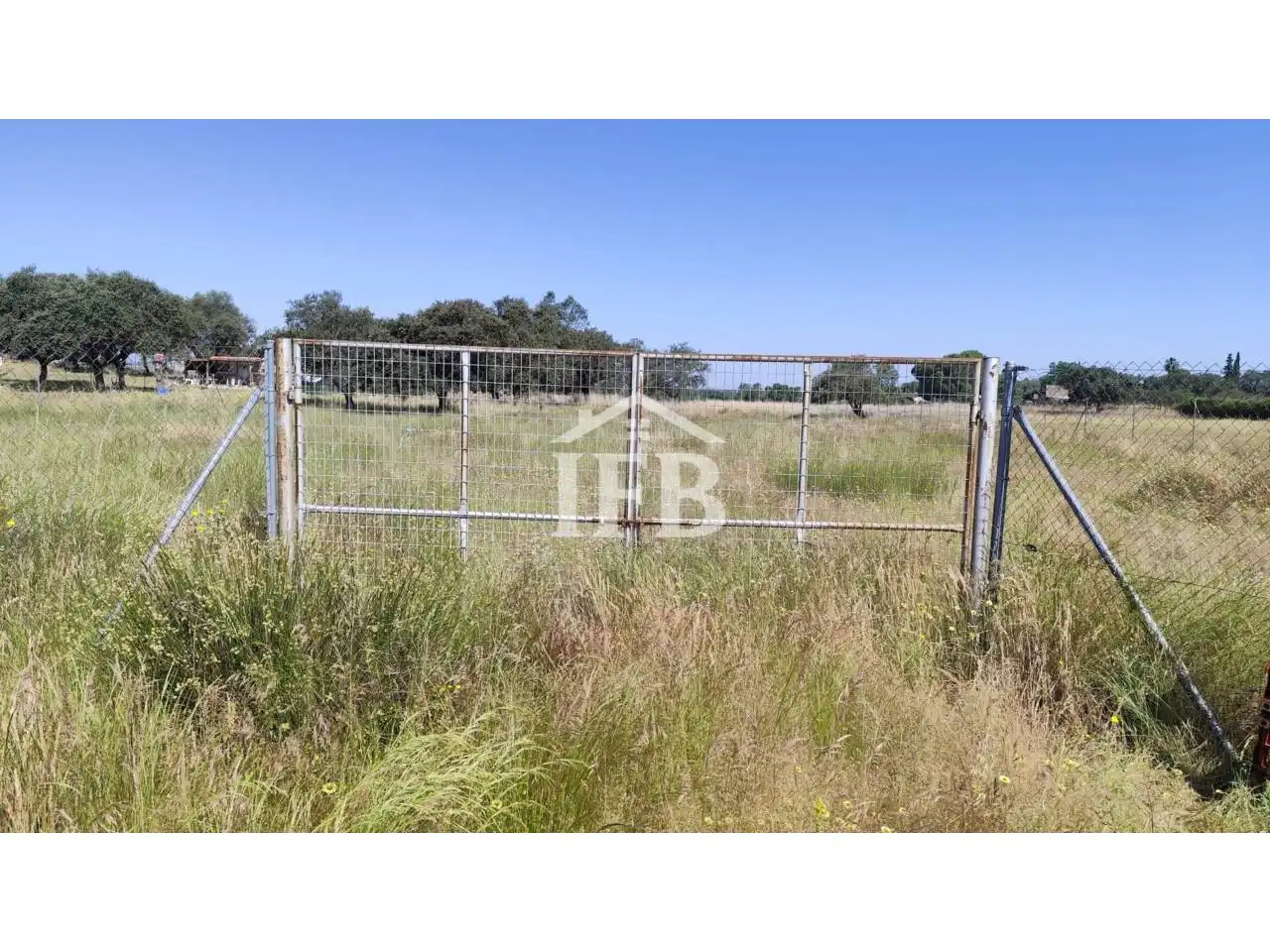 Land for sale in Badajoz