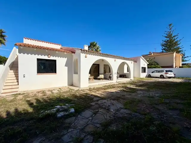 Vista exterior de Casa o chalet en venta en Dénia con Aire acondicionado, Calefacción y Jardín privado