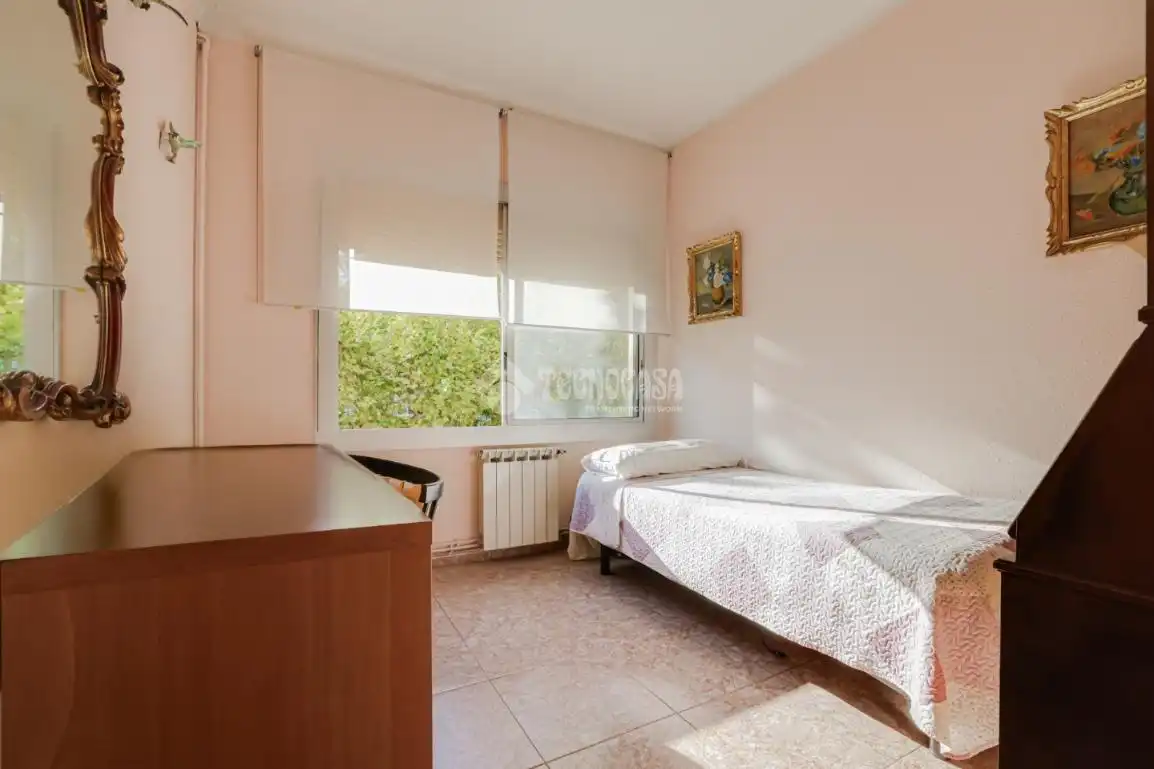 Habitación de Piso en venta en Barcelona con Balcón
