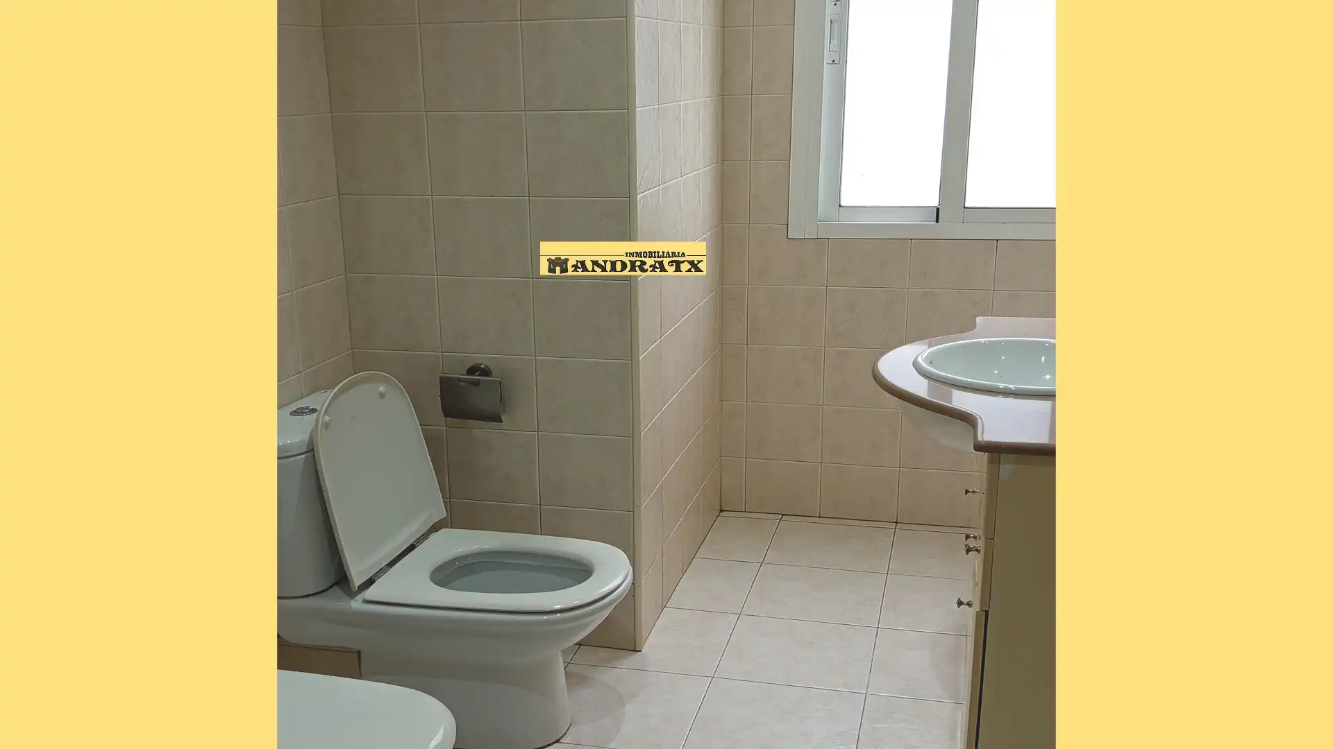 Baño de Piso en venta en Ferrol con Calefacción y Amueblado