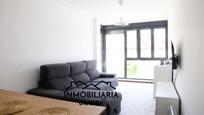 Sala d'estar de Pis en venda en Ramales de la Victoria amb Calefacció i Piscina comunitària