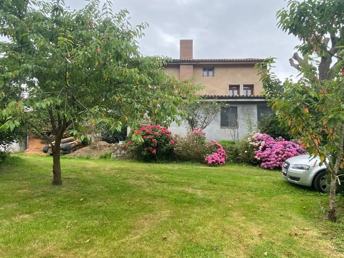 Casa con jardín en venta en Pría - Nueva-Hontoria - Naves, imagen 3