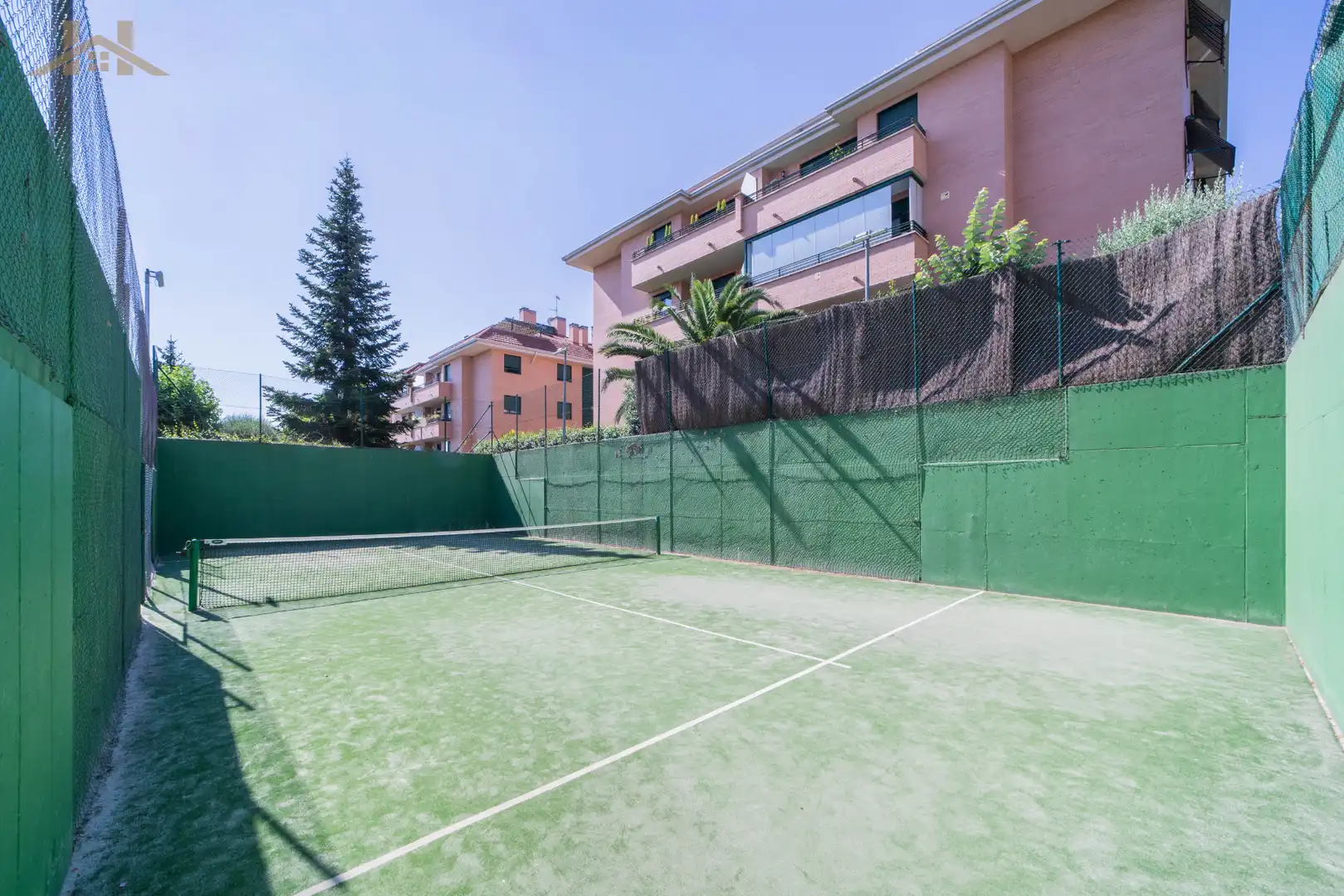 Jardín de Piso en venta en Boadilla del Monte con Aire acondicionado, Calefacción y Jardín privado