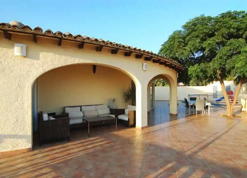 Casa amb piscina en venda a L'Olla, imagen 2