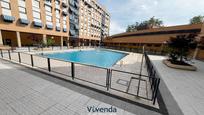 Piscina de Pis en venda en Alcorcón amb Calefacció, Jardí privat i Traster