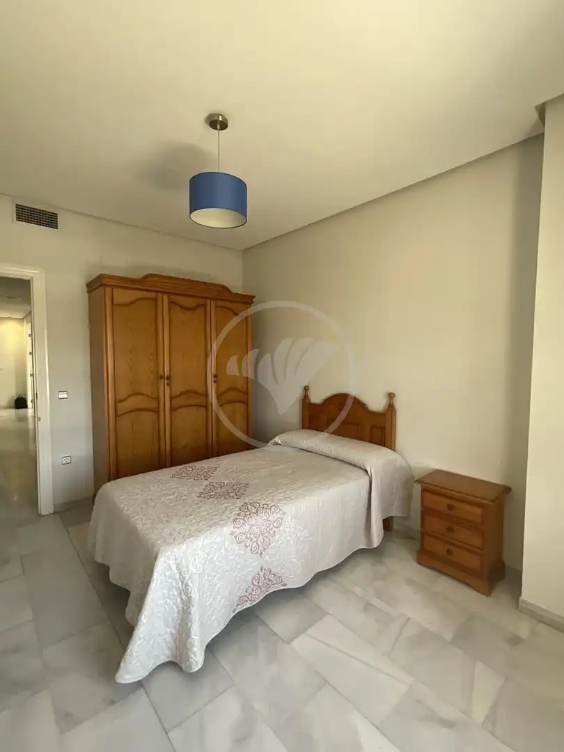 Schlafzimmer von Wohnung zur Miete in Linares mit Klimaanlage, Terrasse und Möbliert