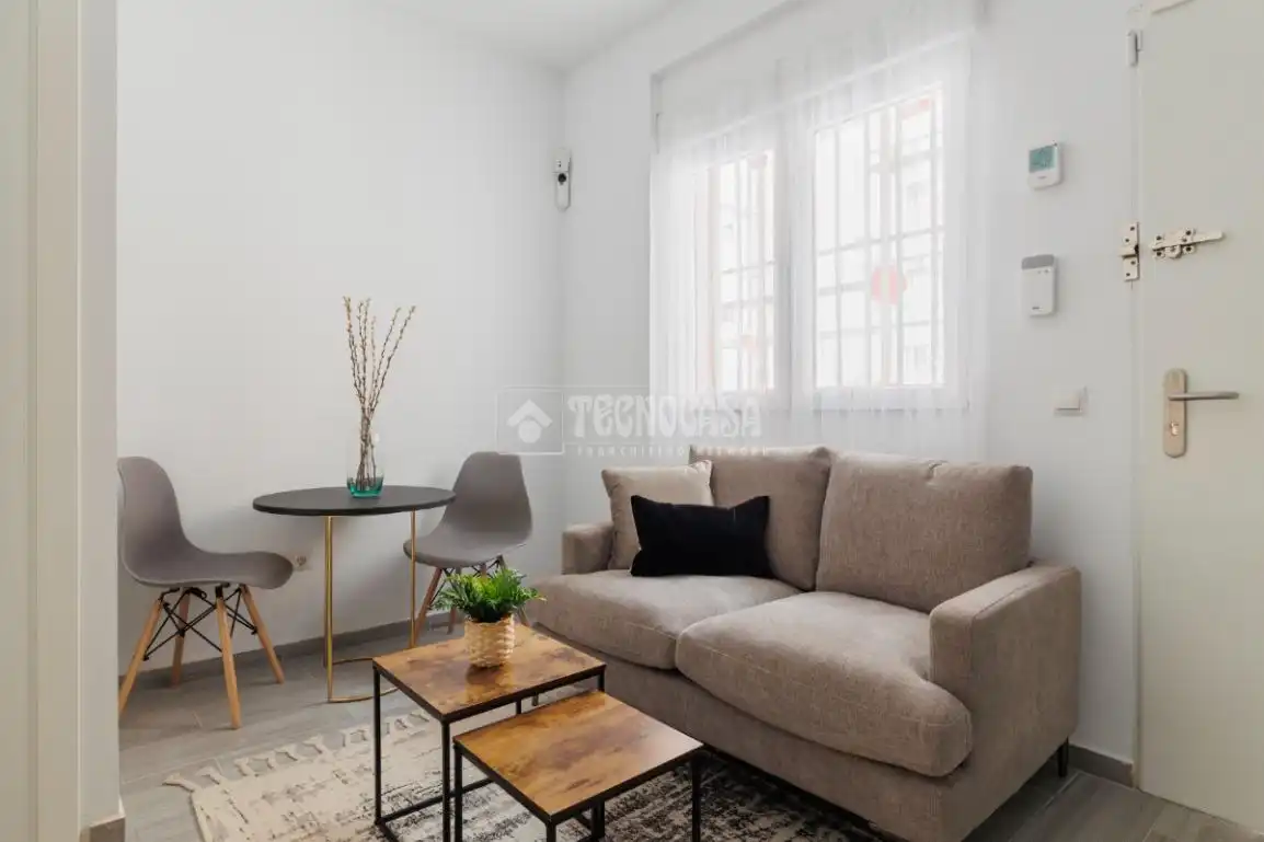 Sala de estar de Local en venta en Madrid
