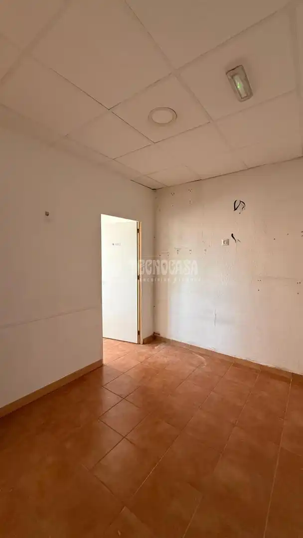 Local comercial de lloguer a Nueva Andalucía, imagen 8