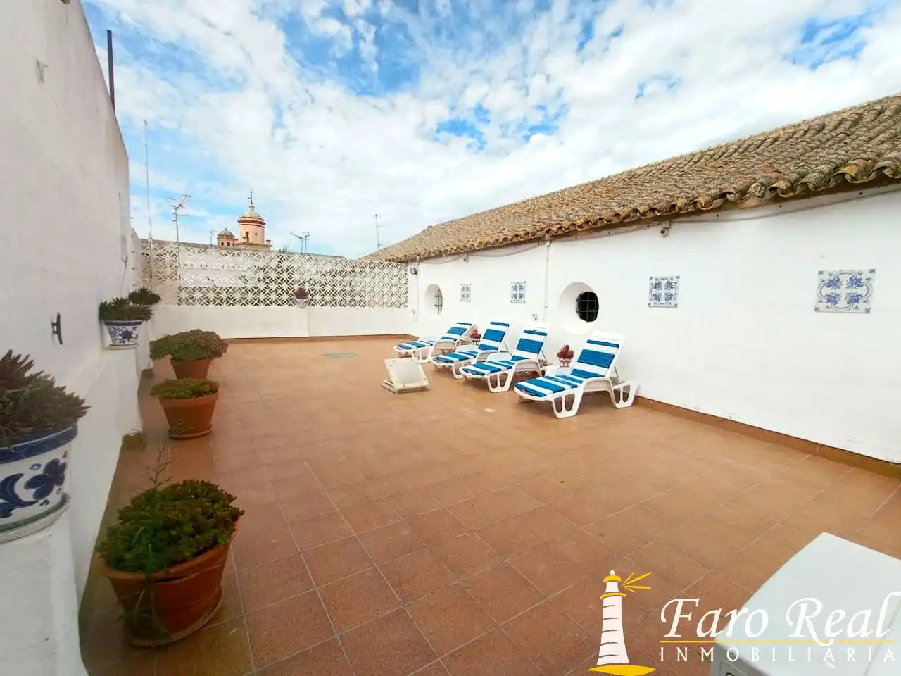 Terrace of Detached homes for sale in Sanlúcar de Barrameda  with Terrace