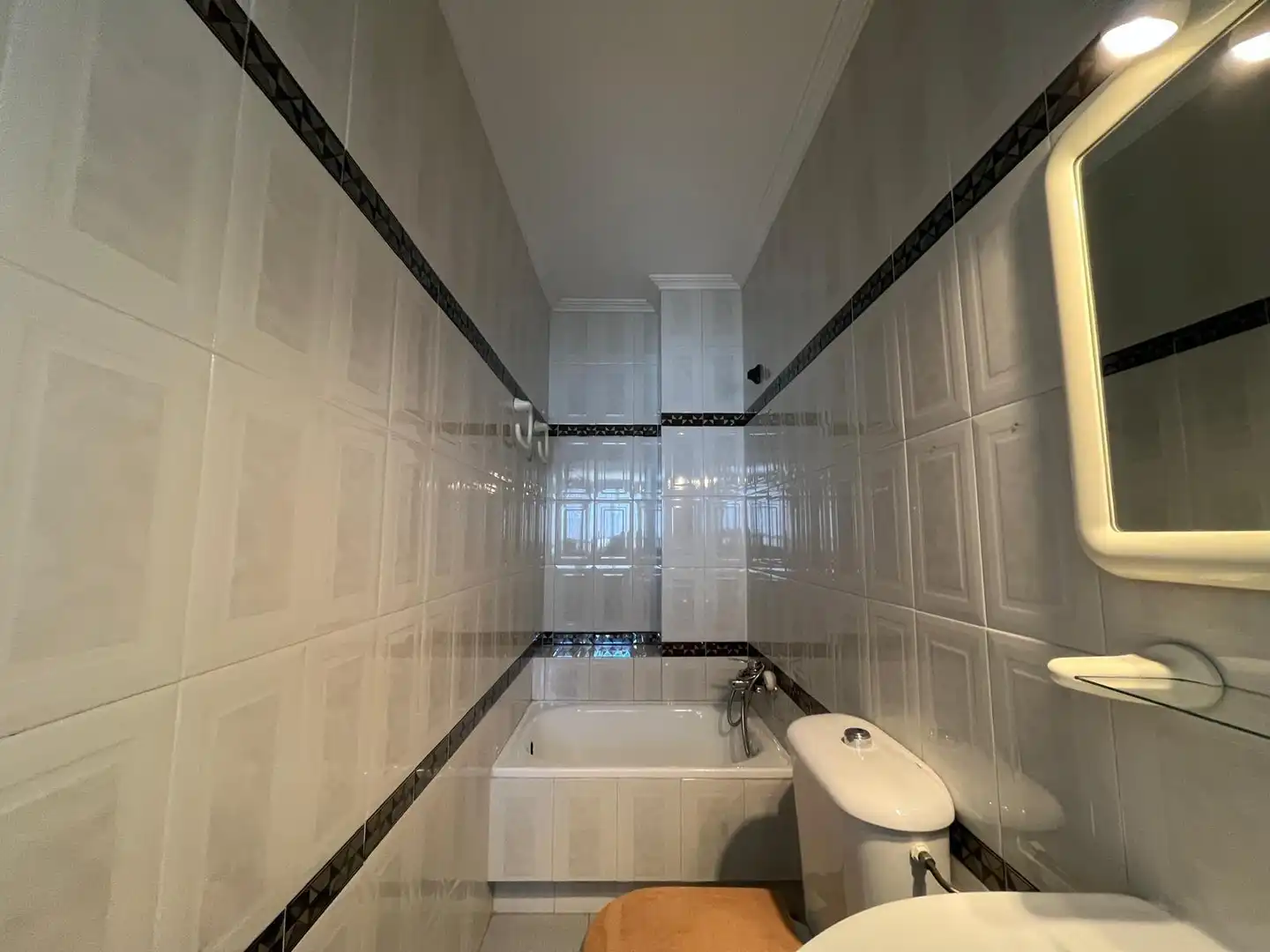 Badezimmer von Haus oder Chalet zum Verkauf in Dos Hermanas mit Terrasse, Abstellraum und Balkon