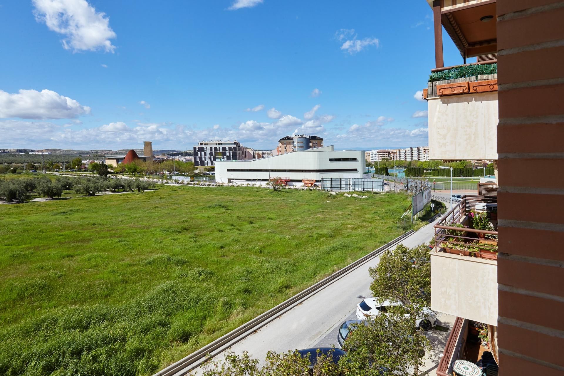 Flat for sale in  Jaén Capital  with Balcony and Community pool