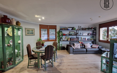 Sala d'estar de Casa o xalet en venda en Cassà de la Selva amb Aire condicionat i Balcó