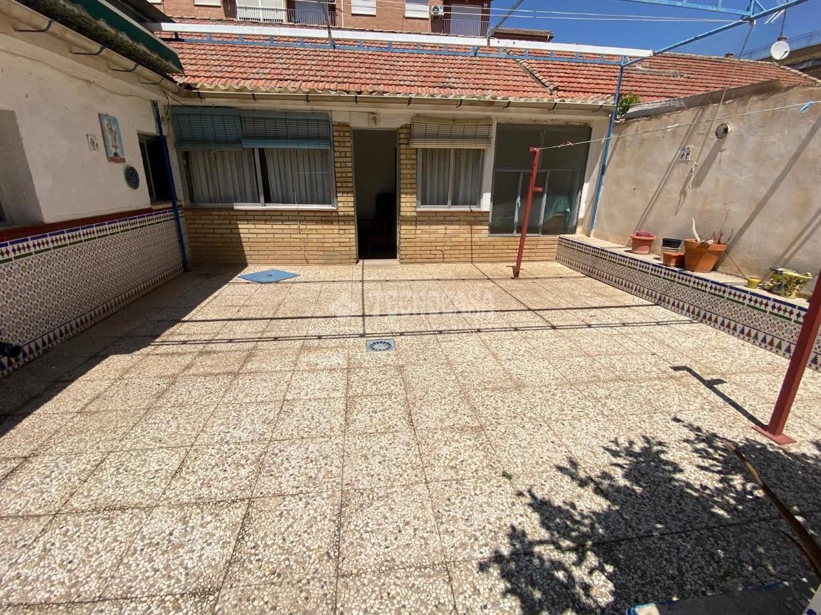 Exterior view of Single-family semi-detached for sale in Armilla