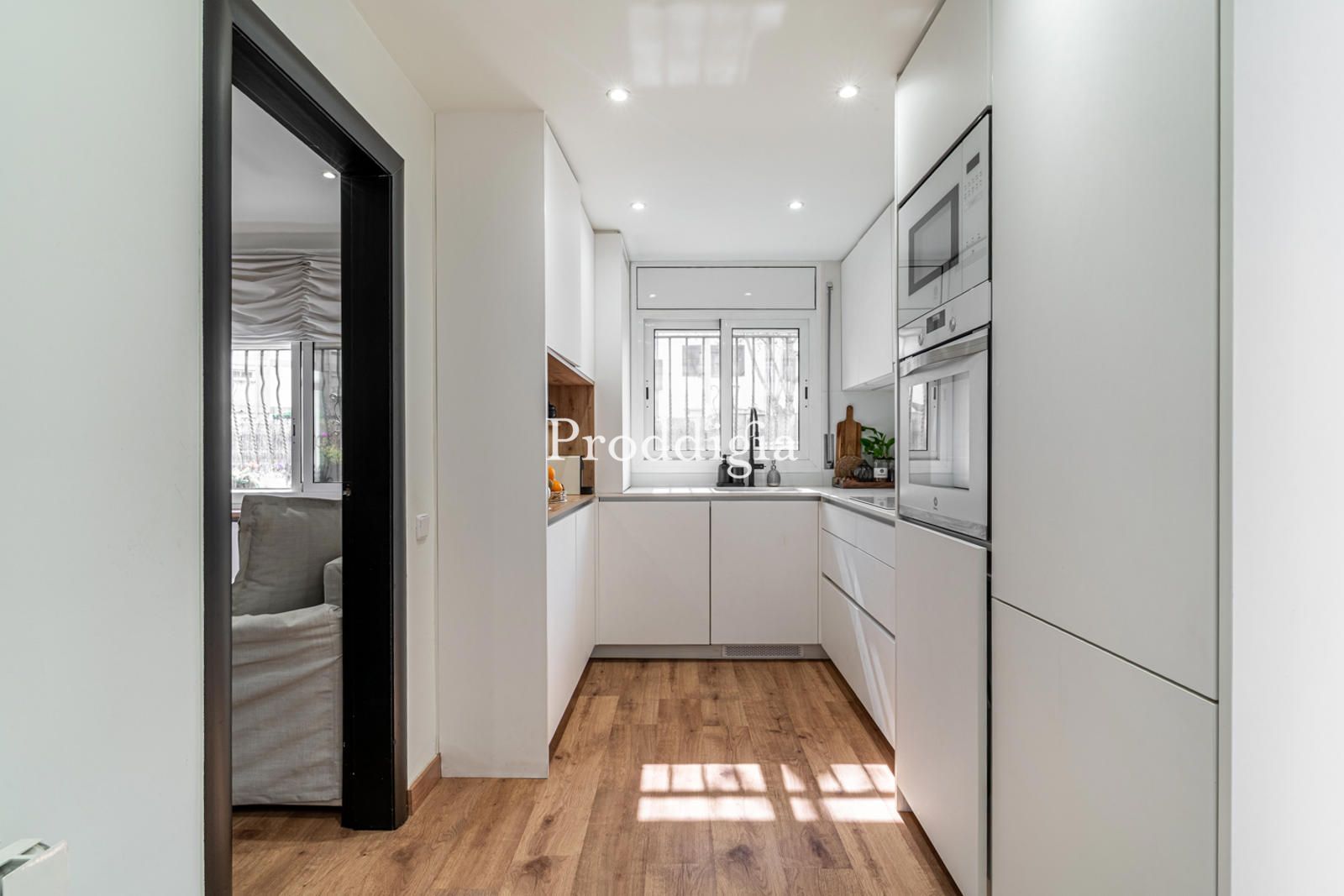 Cocina de Casa o chalet en venta en Cerdanyola del Vallès con Aire acondicionado, Calefacción y Terraza