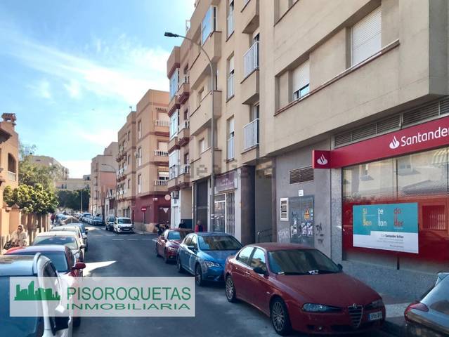 Piso en Venta en Calle Diana en Roquetas Pueblo