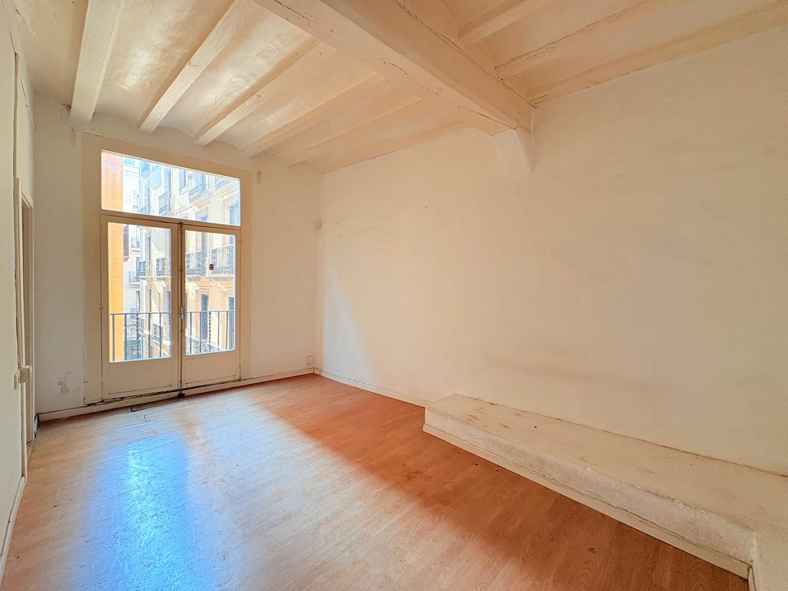 Habitación de Piso en venta en  Barcelona Capital con Parquet, Balcón y Alarma