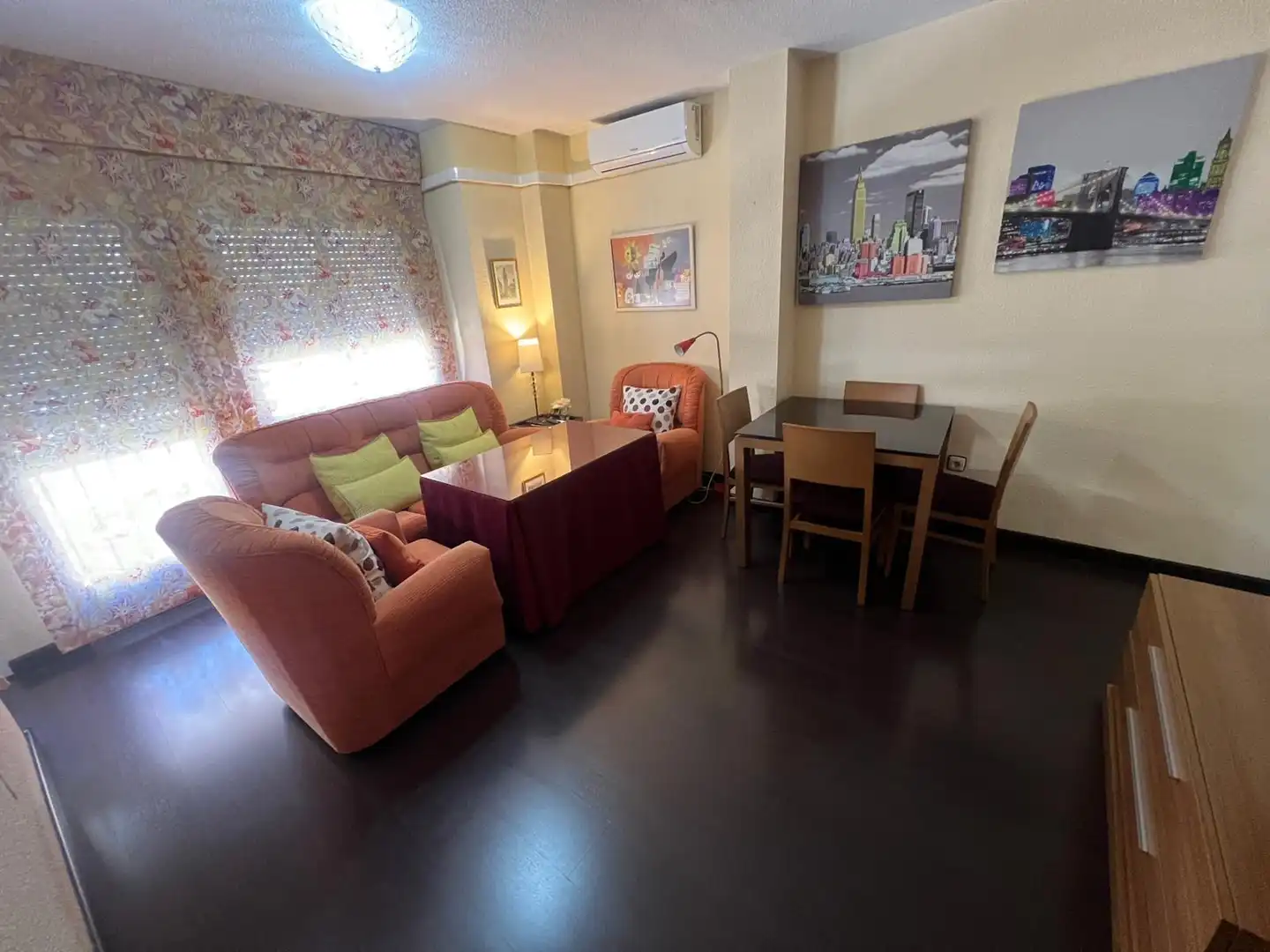 Sala de estar de Apartamento de alquiler en Jaén con Aire acondicionado, Amueblado y Lavadora
