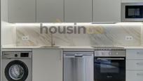 Kitchen of Flat to rent in  Madrid Capital  with Air Conditioner, Heating and Oven