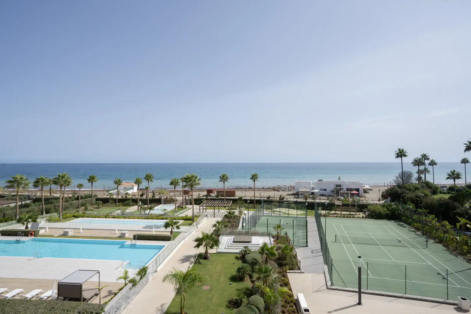 Piscina de Ático de alquiler en Estepona con Aire acondicionado, Calefacción y Terraza